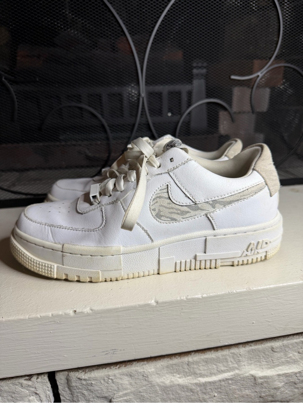 Nike Women's Air Force 1 Pixel SE "Zebra" Sneakers SZ 7.5